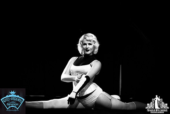 Toronto Burlesque Photographer | Babes in Space 3DD | Revival