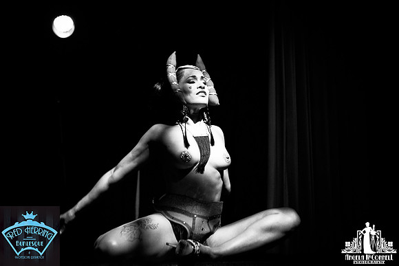 Toronto Burlesque Photographer | Babes in Space 3DD | Revival