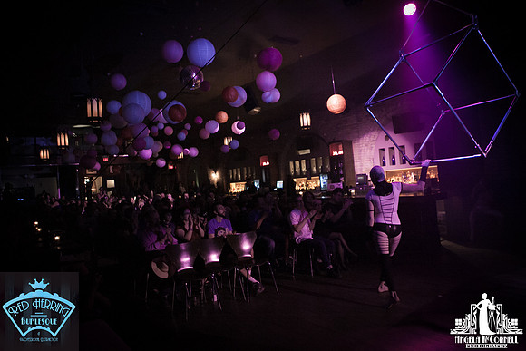 Toronto Burlesque Photographer | Babes in Space 3DD | Revival