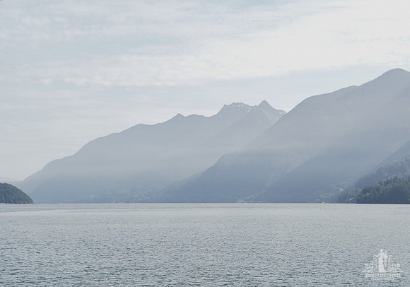 View from the ferry to Bowen Island at a courage and bravery workshop by Vancouver workshop and retreat photographer Angela McConnell