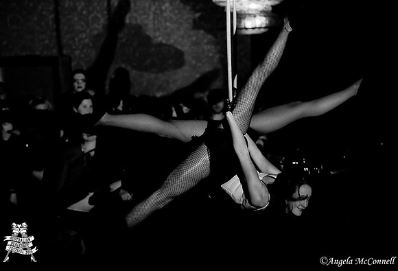 Photography by Angela McConnell-20100604-9128